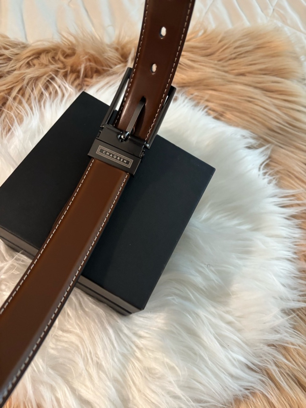 Brown and Black Reversible Leather Men's Belt with Contrast Stitching